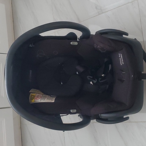 Maxi Cosi Car Seat - Picture 4 of 5